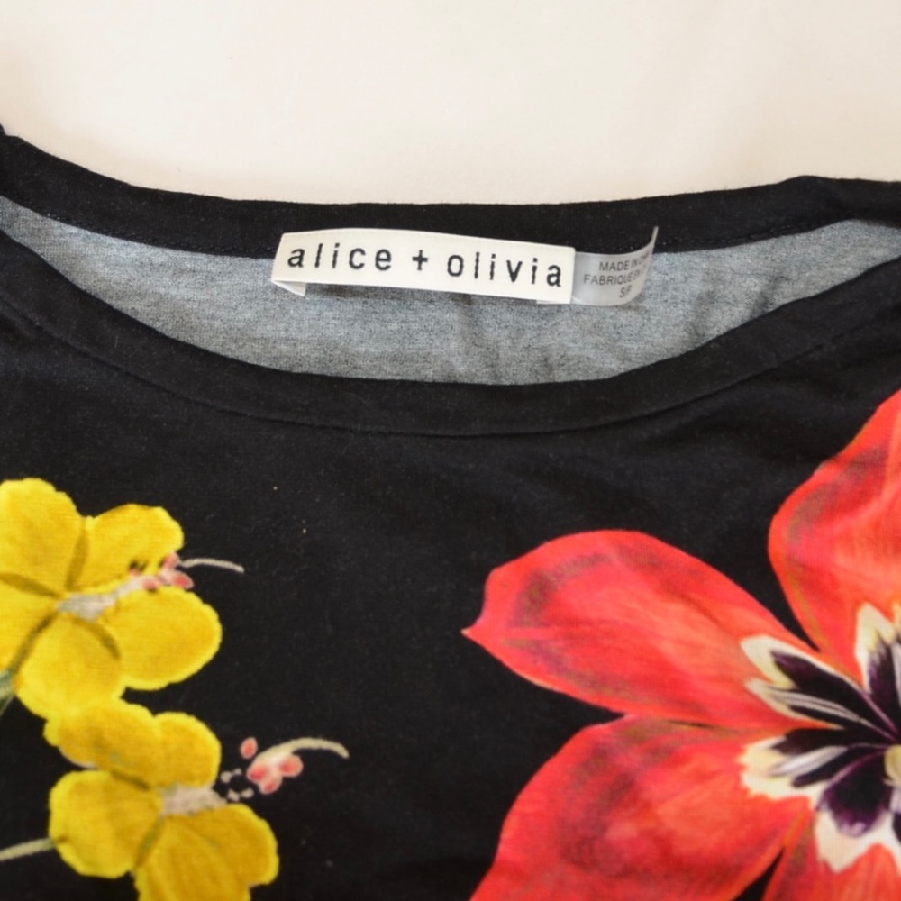 Alice + Olivia Floral Shirt - Picture 4 of 9